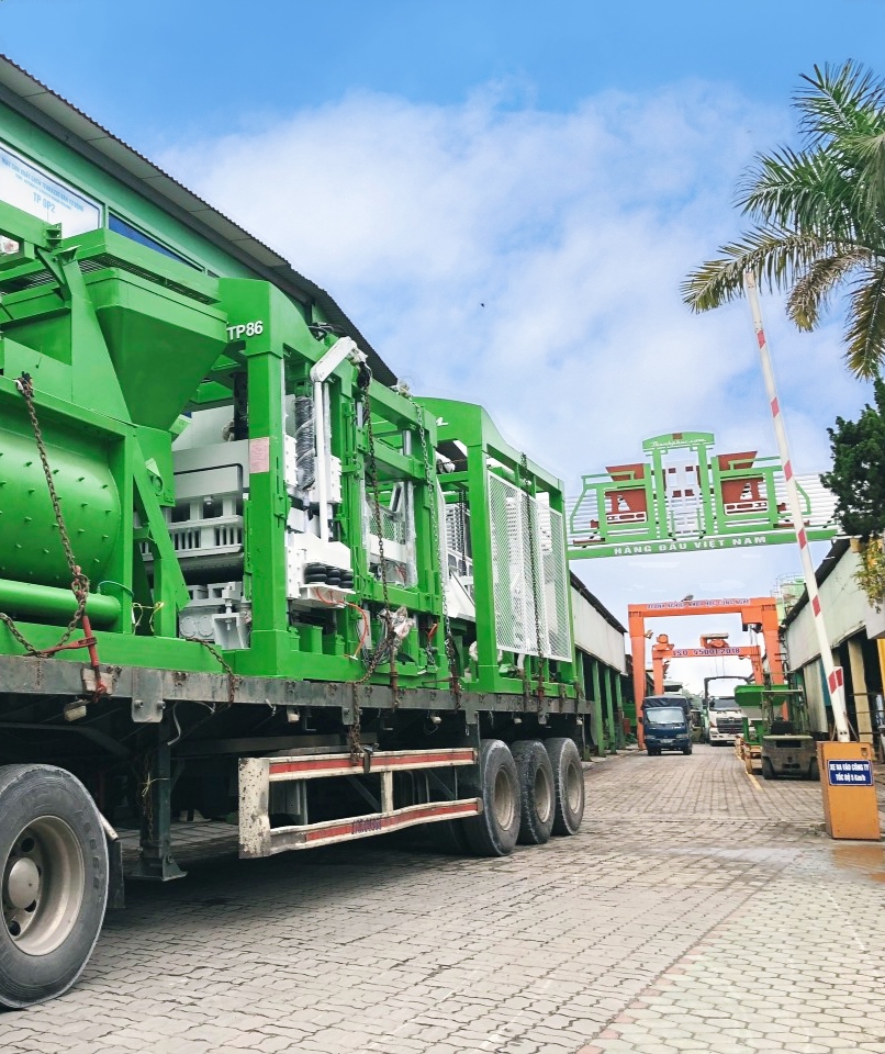 Dây chuyền máy ép gạch không nung TP88 chuẩn bị vận chuyển